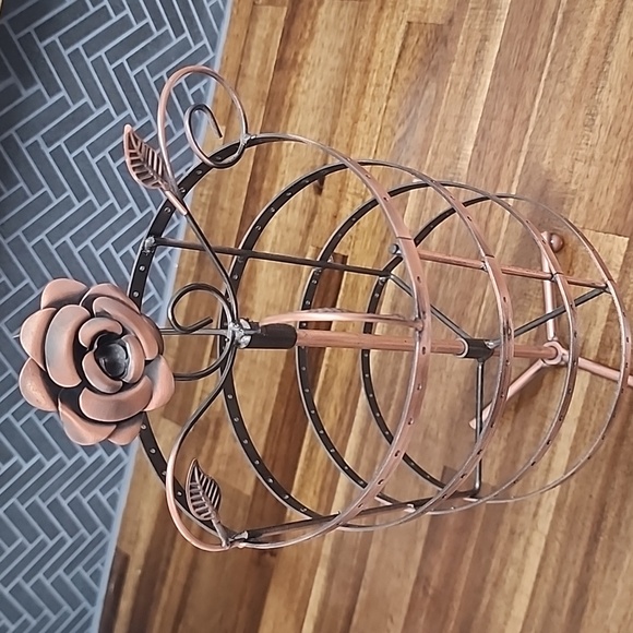 Metal Rotating Earring Stand - Floral Rustic - Picture 6 of 15